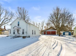 30 Rochester St, Bergen, NY 14416