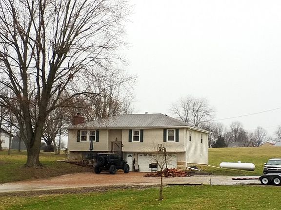 2nd image of 18675 206th St