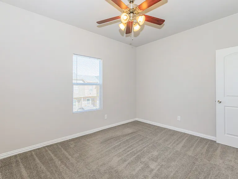 Creekside Townhomes — Photo 5