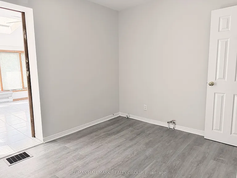 1262 Brookline Ave — Photo 12