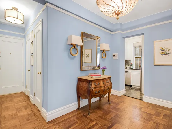 11 West 69th Street image 4 of 12