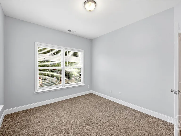 1701 Lincoln St — Photo 30