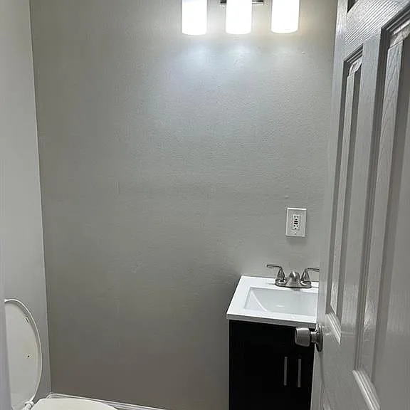 3492 Point View Cir — Photo 46