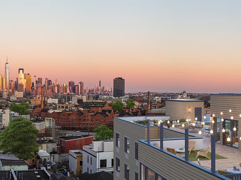 500 Communipaw Ave — Photo 14