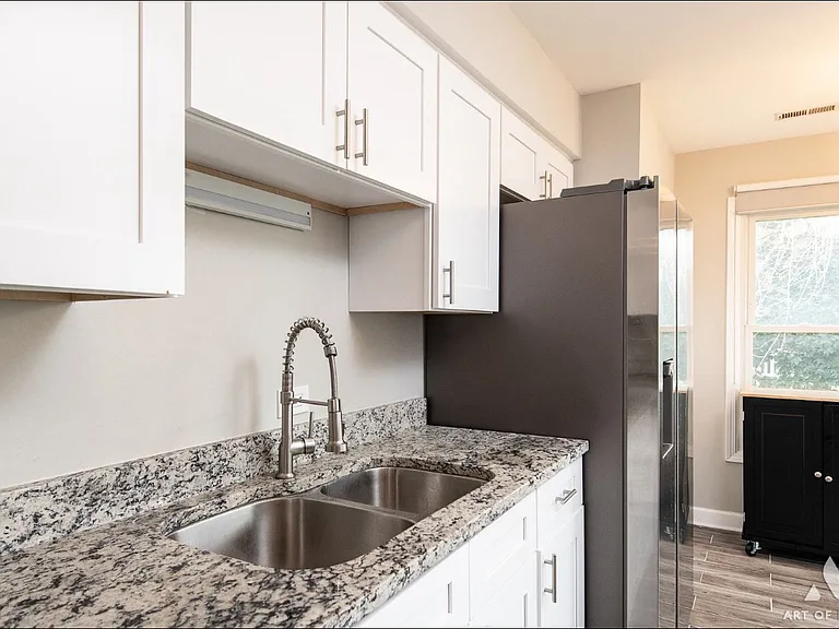 257 Coventry Cir — Photo 13