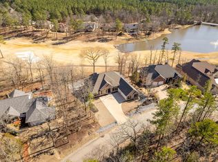 24 Loyola Cir, Hot Springs Village, AR 71909