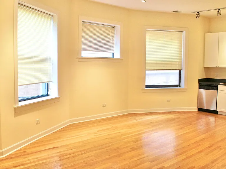 4715 N. Sheridan LLC — Photo 9