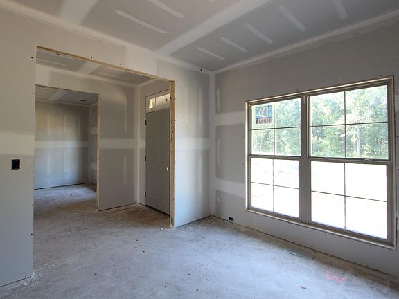 3rd image of 205 Ivie Ln #21