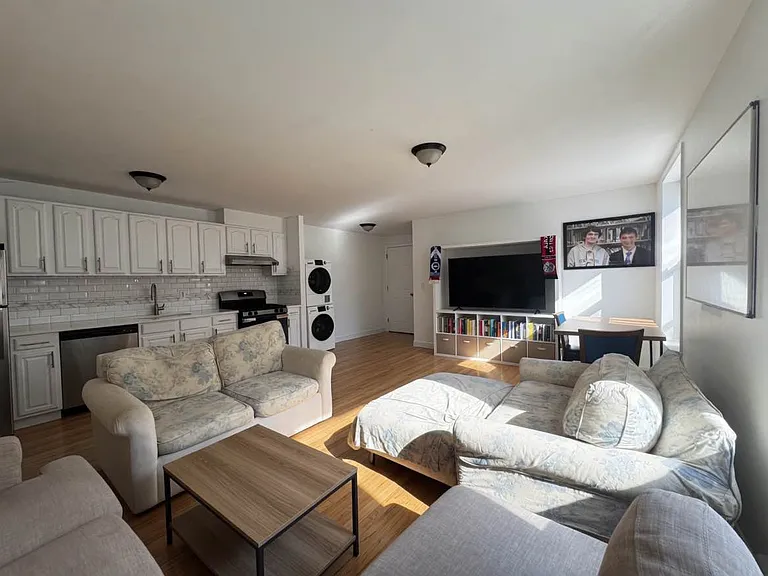 93 Avenue B #2R — Photo 2