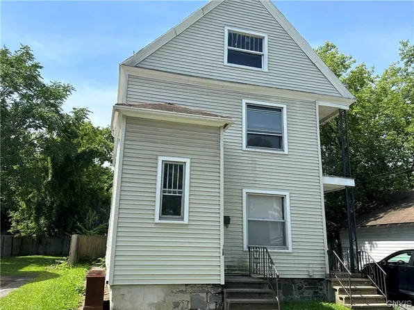 102 Addington Pl, Utica, NY 13501