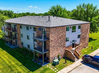 525 Nelson St NE, Warroad, MN 56763