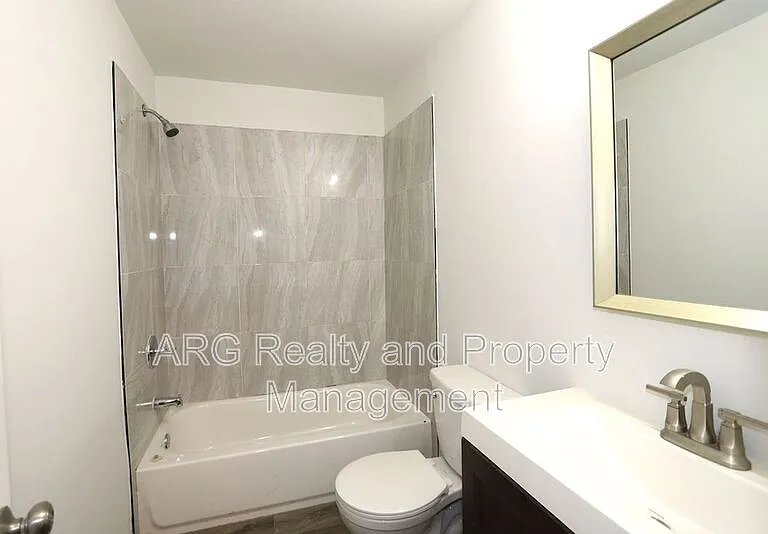 1095 Ira St SW — Photo 15