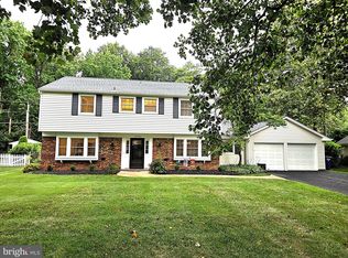 13036 Maple View Ln, Fairfax, VA 22033