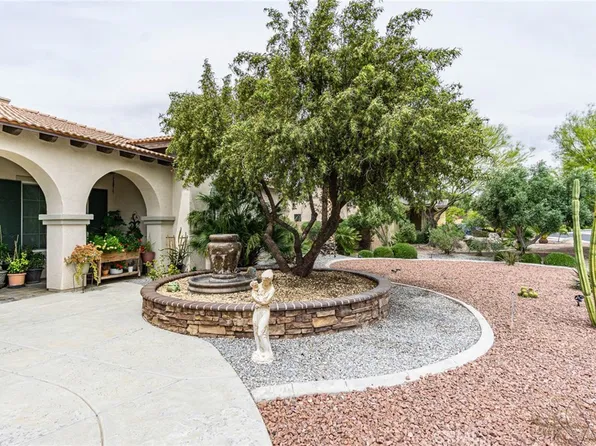 12348 Winesap Rd, Apple Valley, CA 92308