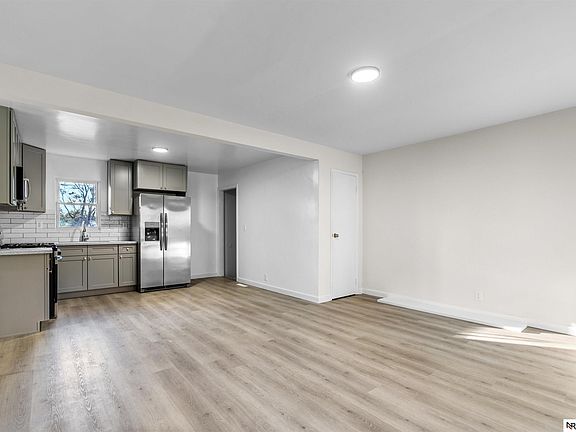 5th image of 7318 S 24th Ave