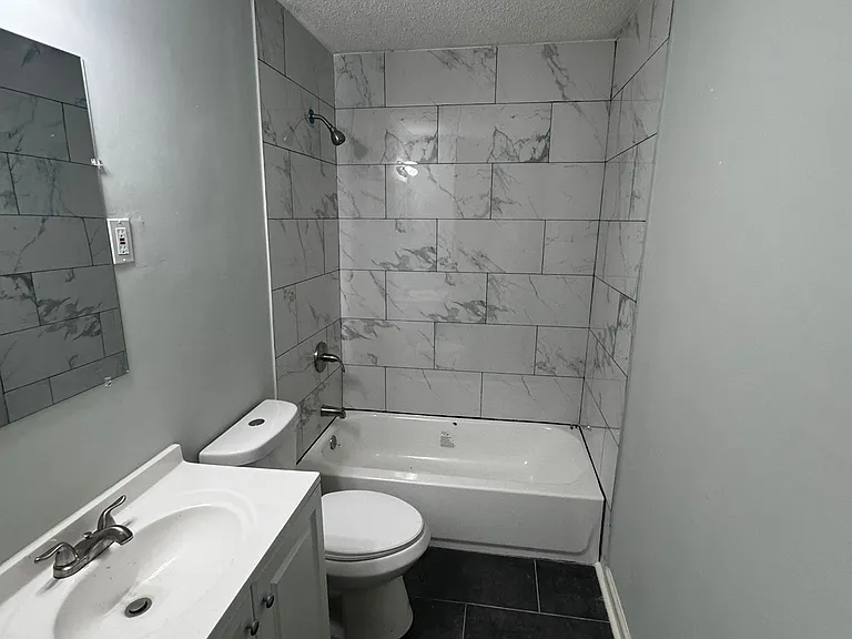 1184 Effie Rd — Photo 9