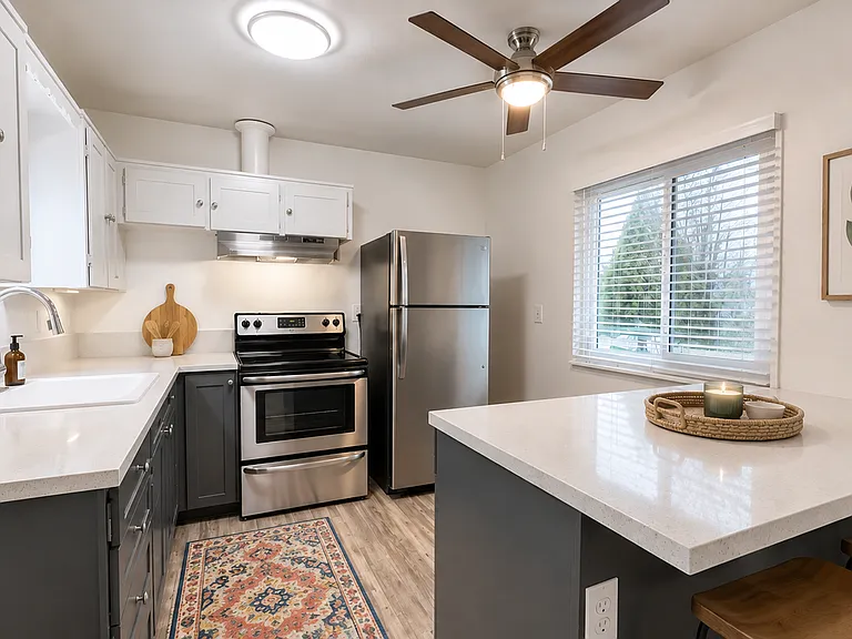 J3 Apartments — Photo 23