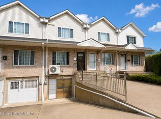 85 Fairway Ave, Staten Island, NY 10304