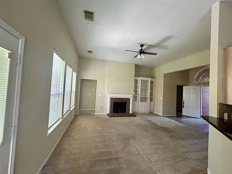23 Tivoli Garden Ct — Photo 9