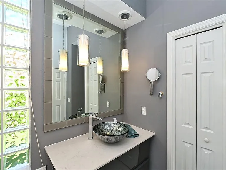 7131 Kensington Ct — Photo 29