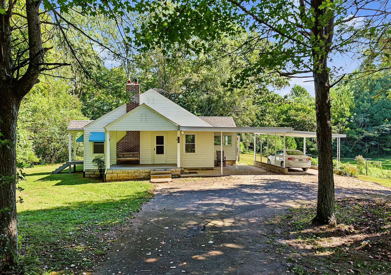 705 W Millers Cove Rd — Photo 1
