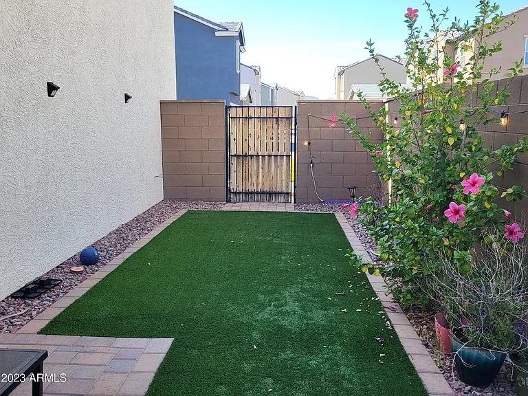 2052 W El Cortez Trl — Photo 6