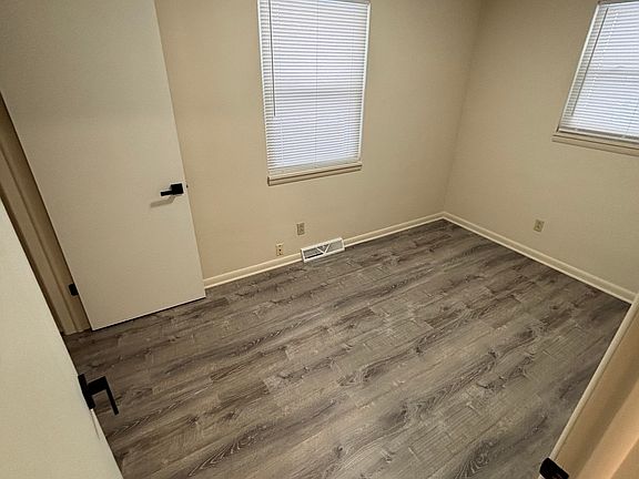5th image of 1344 & 1346 Tonawanda Ave #1346