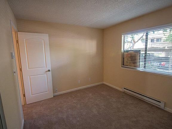 4th image of 1073 N Abbott Ave #1073