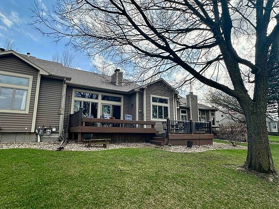 3rd image of 203 Emerald Meadows Dr