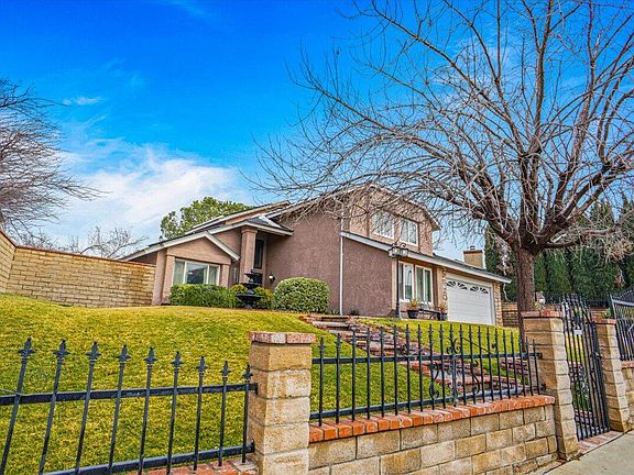 2nd image of 215 Mountainside Dr