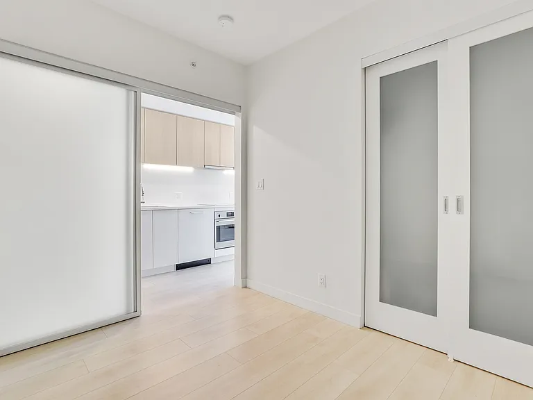 13318 104th Ave #506 — Photo 3