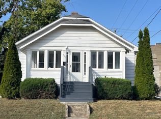 221 S Hickory St, Arthur, IL