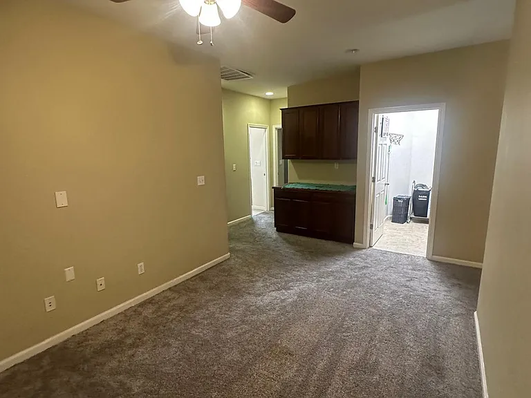3057 N Tilden St — Photo 18