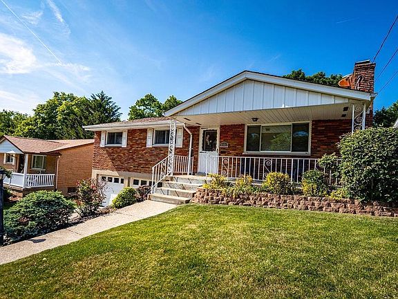 2nd image of 4388 Pinecroft Dr