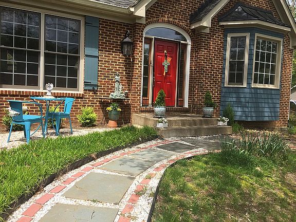 2nd image of 3068 Somerset Dr