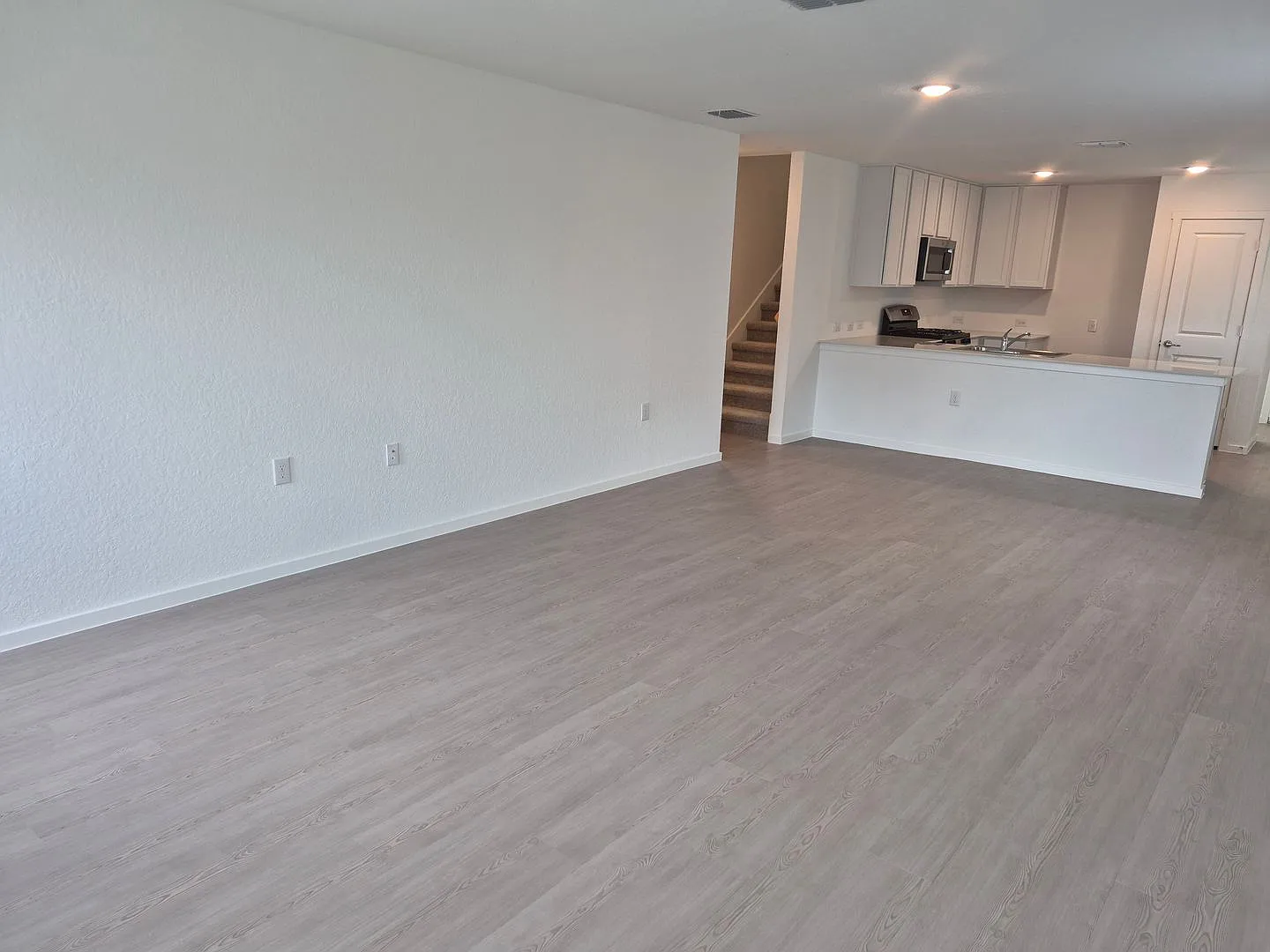 Brand-New 4-Bedroom Home in VIDA Southside Community — Photo 2