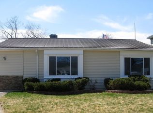 214 N Garfield St, Lombard, IL 60148