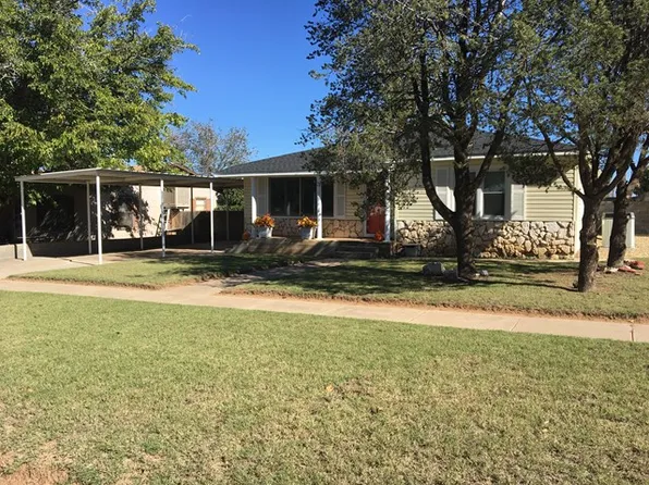 107 SW 14th St, Seminole, TX 79360