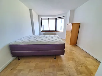 Rented by Luxury Habitat