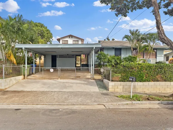 94-341 Kahuanani St, Waipahu, HI 96797