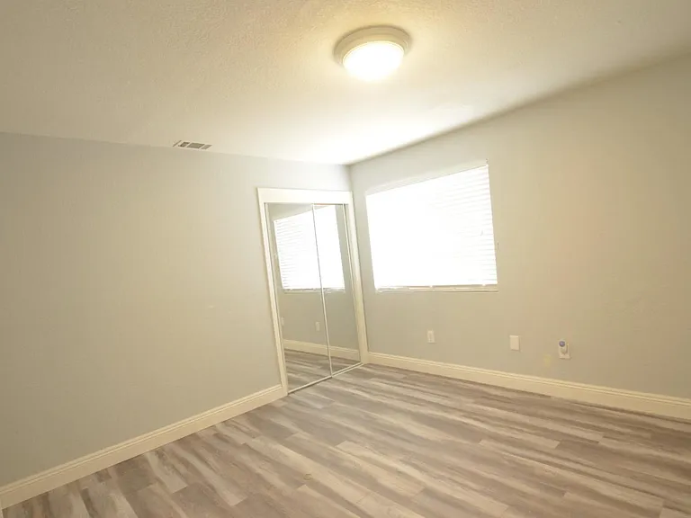 5766 Belleview Ave — Photo 9