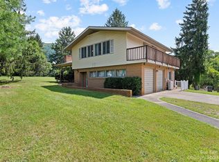 69 Patton Cemetery Rd, Swannanoa, NC 28778