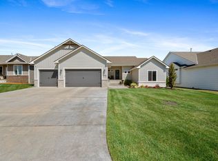 2975 N Woodridge Ct, Wichita, KS 67226