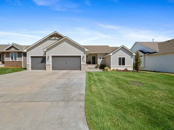 2975 N Woodridge Ct, Wichita, KS 67226