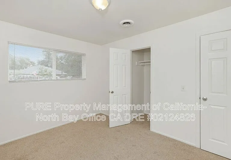 1040 S Cloverdale Blvd — Photo 14