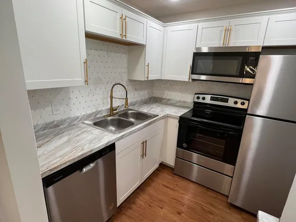 54 Dorchester C, West Palm Beach, FL 33417