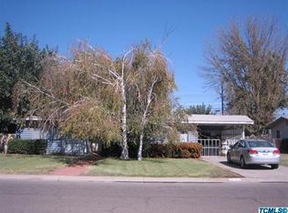 1026 W Lark Ave, Visalia, CA 93291