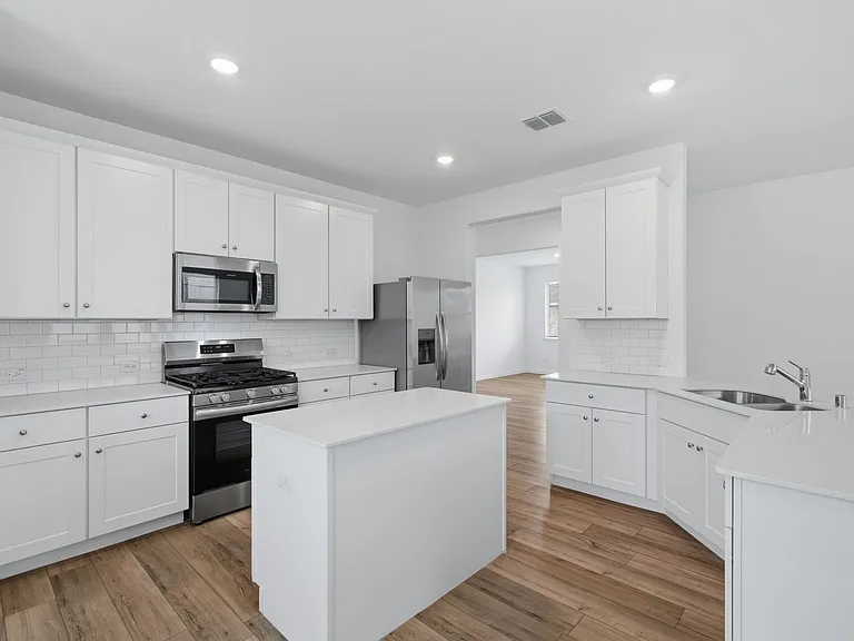 1312 Pistachio Dr — Photo 6
