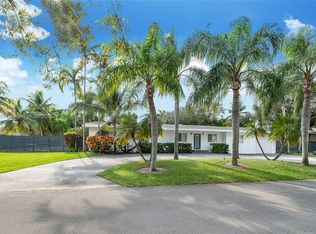 8360 SW 158th St, Palmetto Bay, FL 33157
