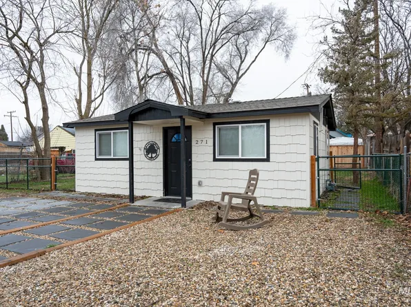 271 NW 7th St, Ontario, OR 97914